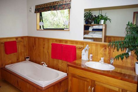 Photo of property in 12 Arrowsmith Avenue, Waipahihi, Taupo, 3330