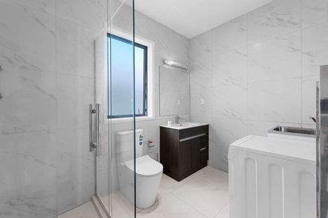 Photo of property in 587 Great South Road, Rosehill, Papakura, 2113