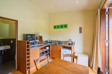 Photo of property in 25 Tennis Court Road, Raumati South, Paraparaumu, 5032