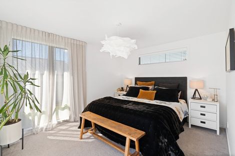 Photo of property in 9 Centre Crescent, Wanaka, 9305