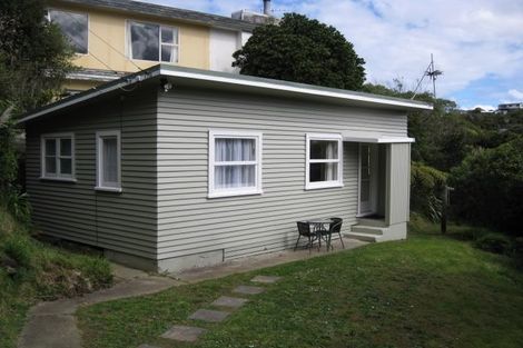 Photo of property in 42 Pokohiwi Road, Normandale, Lower Hutt, 5010