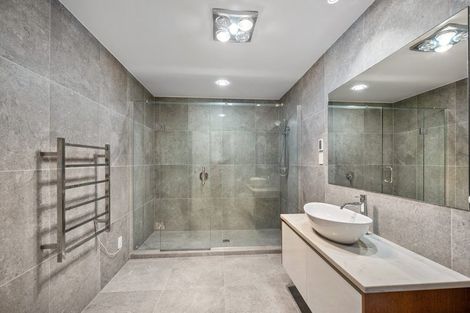 Photo of property in 51 Blacks Road, Greenhithe, Auckland, 0632