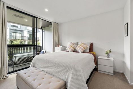 Photo of property in 2/24 Tahuhu Road, Mount Wellington, Auckland, 1062