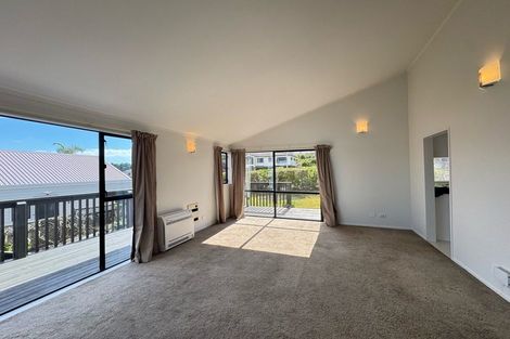Photo of property in 42 Calluna Crescent, Totara Heights, Auckland, 2105