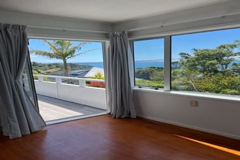 Photo of property in 35 Park Rise, Campbells Bay, Auckland, 0630