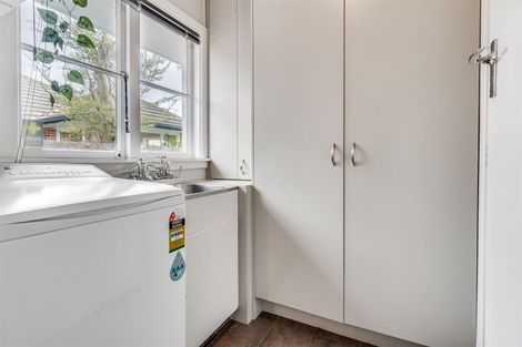 Photo of property in 33 Manor Place, Bryndwr, Christchurch, 8053