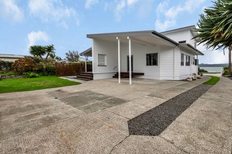 Photo of property in 237 One Tree Point Road, One Tree Point, 0118