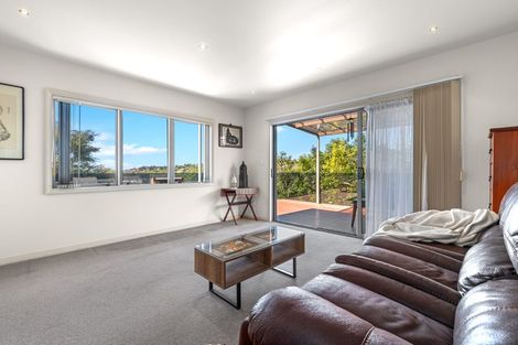 Photo of property in 11 Southill Way, Pyes Pa, Tauranga, 3112