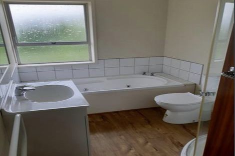 Photo of property in 2/8 Rosebank Terrace, Stoke, Nelson, 7011