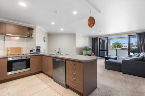 Photo of property in Paramount Apartments, 25/281 Maunganui Road, Mount Maunganui, 3116