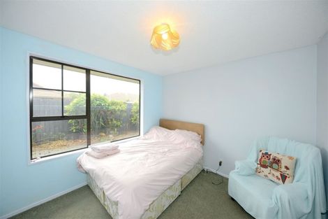 Photo of property in 2/5 Peebles Drive, Hei Hei, Christchurch, 8042