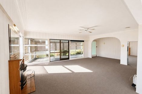 Photo of property in 15 Fields Road, Manurewa, Auckland, 2102