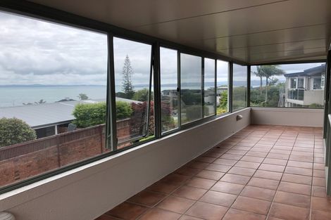 Photo of property in 1/10 Burford Place, Mellons Bay, Auckland, 2014