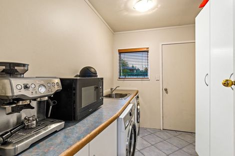 Photo of property in 9 Chorley Avenue, Massey, Auckland, 0614