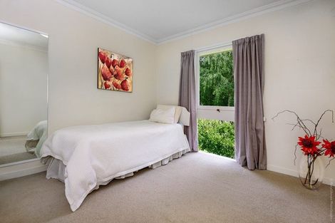 Photo of property in 24 Thorrington Road, Cashmere, Christchurch, 8022