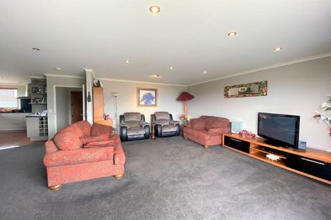 Photo of property in 25 Nyhane Drive, Ligar Bay, Takaka, 7183