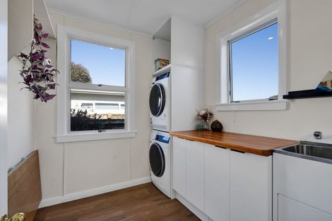 Photo of property in 2 Ohawe Terrace, Ohawe, Hawera, 4671