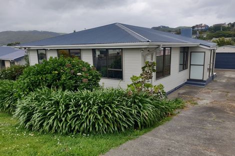 Photo of property in 111 Waiuta Street, Titahi Bay, Porirua, 5022