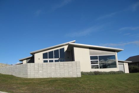 Photo of property in 4 Bob Lee Place, Wanaka, 9305