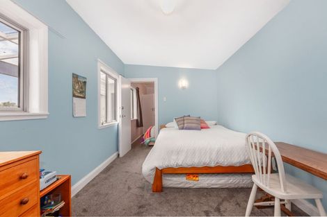 Photo of property in 61 Bayview Road, Paremata, Porirua, 5024
