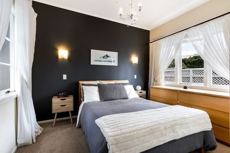 Photo of property in 129 Victoria Street, Cambridge, 3434