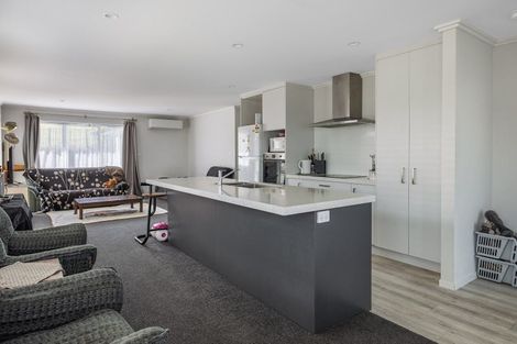 Photo of property in 16 Stingray Drive, Omokoroa, 3114