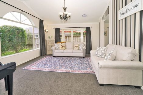 Photo of property in 18 Burgundy Court, Rototuna, Hamilton, 3210