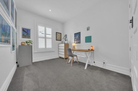 Photo of property in 23 Cheltenham Road, Devonport, Auckland, 0624
