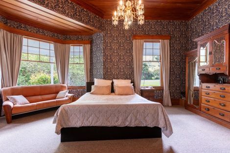 Photo of property in 6 Totara Road, Kumeroa, Woodville, 4997