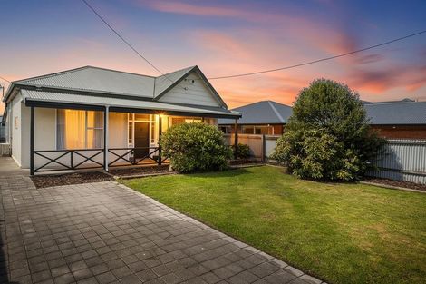 Photo of property in 23 East Avenue, Saint Kilda, Dunedin, 9012