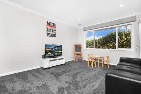 Photo of property in 10a Kendallvale Drive, Waiuku, 2123