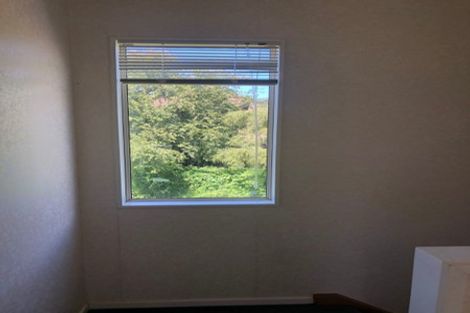 Photo of property in 106b Moorefield Road, Johnsonville, Wellington, 6037