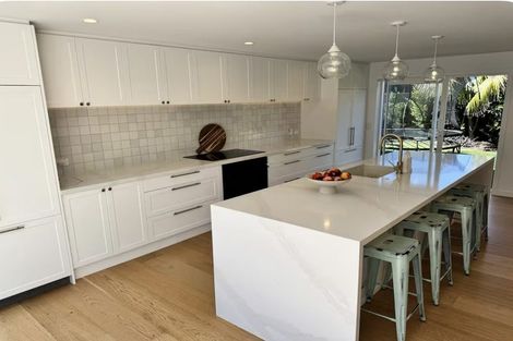 Photo of property in 24 Otakau Road, Milford, Auckland, 0620