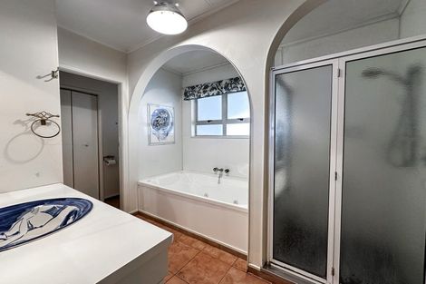 Photo of property in 146 Commercial Street, Takaka, 7110