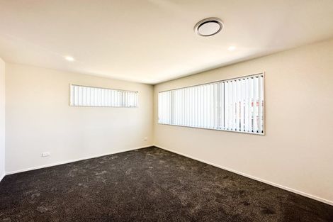 Photo of property in 2 Turbine Way, Hobsonville, Auckland, 0616
