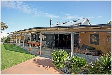 Photo of property in 45 Andrews Street, Foxton Beach, Foxton, 4815