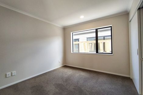Photo of property in 5 Farmland Road, Papakura, 2110