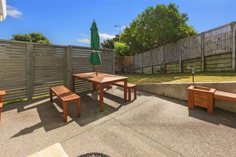 Photo of property in 2 Saint Ives Drive, Camborne, Porirua, 5026