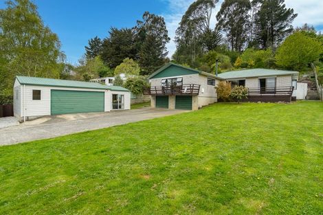 Photo of property in 8 Greenhithe Street, Waihola, Milton, 9073