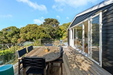 Photo of property in 33 Wade Street, Wadestown, Wellington, 6012