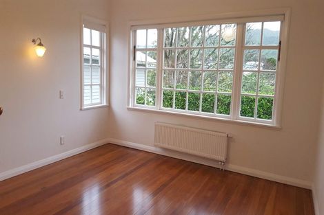 Photo of property in 93 Karori Road, Karori, Wellington, 6012