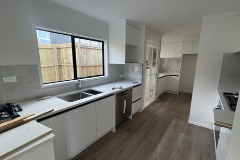 Photo of property in 13 Cottam Grove, Northcross, Auckland, 0632