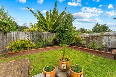 Photo of property in 2/64 Mckenzie Avenue, Arkles Bay, Whangaparaoa, 0932