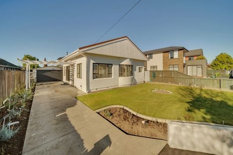 Photo of property in 17 Bradshaw Terrace, Riccarton, Christchurch, 8011