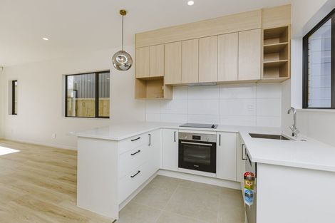 Photo of property in 40 Paetai Lane, Te Atatu Peninsula, 0610