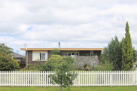 Photo of property in 218 Dickson Road, Papamoa Beach, Papamoa, 3118