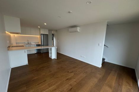 Photo of property in 16 Te Puketoka Lane, Mangere, Auckland, 2022