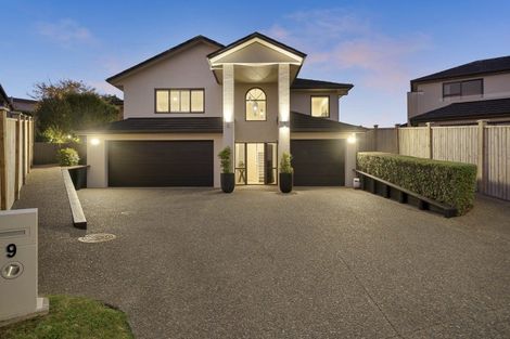 Photo of property in 9 Ellivani Rise, Pukekohe, 2120