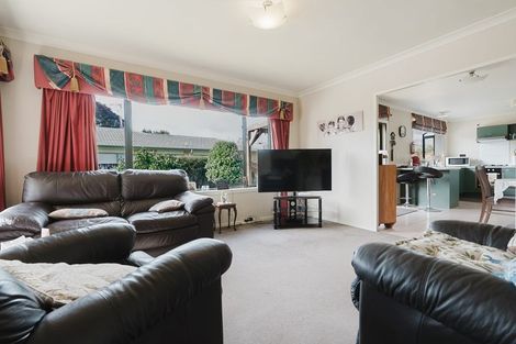 Photo of property in 25 Catalina Drive, Melville, Hamilton, 3206