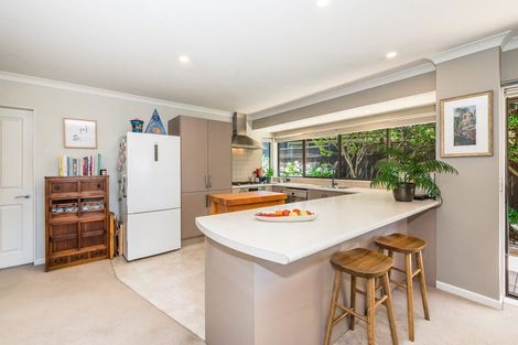 Photo of property in 5 Jade Lane, Paraparaumu, 5032